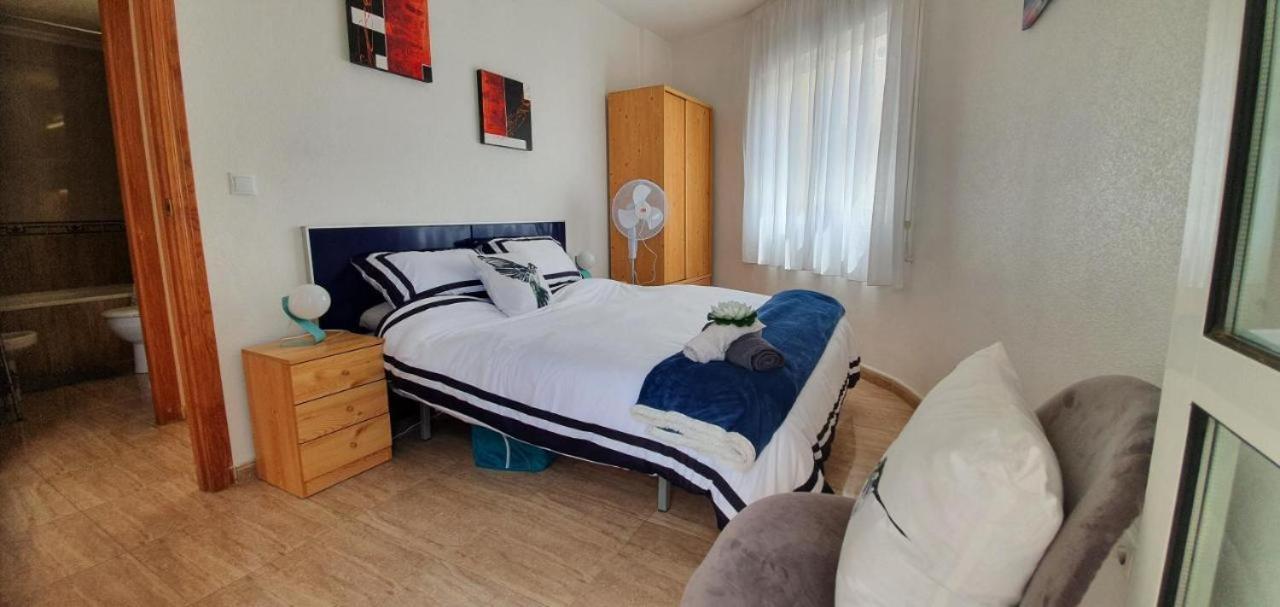 Ferienwohnung Harbour View - 2 Bed Apt - Torrevieja Exterior foto
